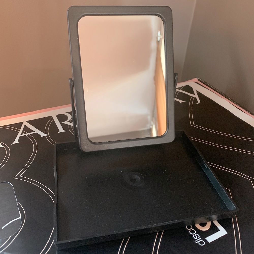 Mirror with tray
